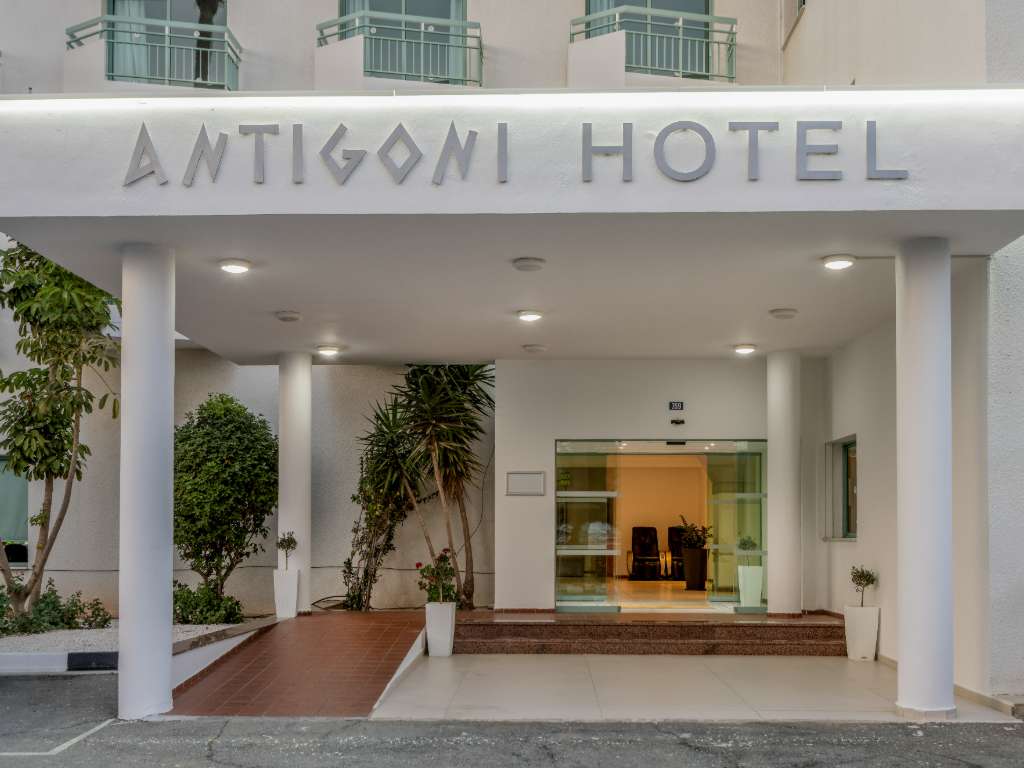 Pääsisäänkäynti