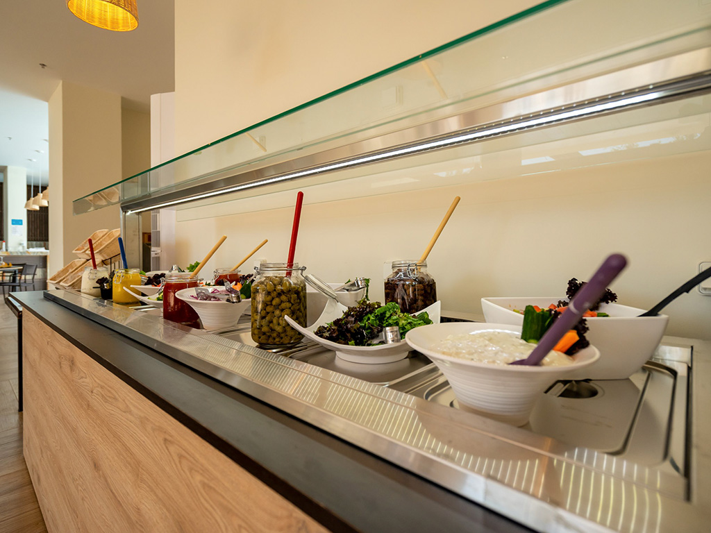 All Inclusive -buffetti