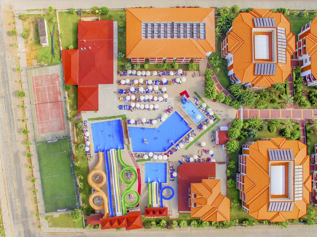 Hotellialue ja vesipuisto